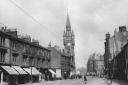 City Chambers, Renfrew, Scotland, circa 1910 (Photo by Fox Photos/Hulton Archive/Getty Images).