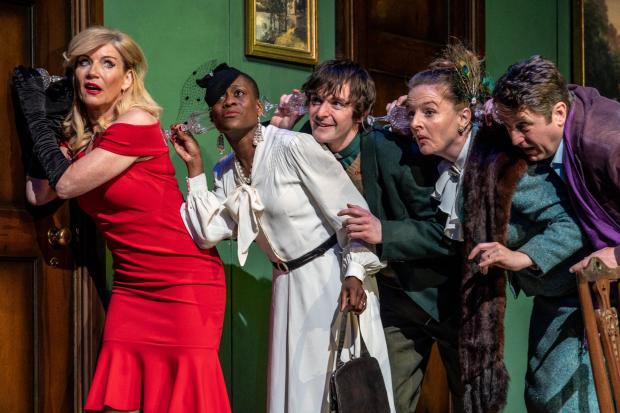 Michelle Collins and the cast of Cluedo.