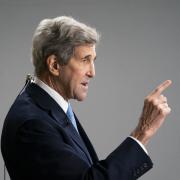 'Trillions' needed to stop biggest emitters polluting, says John Kerry
