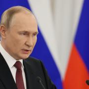 Vladimir Putin may have been behind Shetland's internet shutdown last month, the Foreign Secretary has said