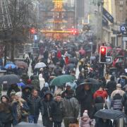 Glasgow shoppers brave the elements to hit the sales in city centre