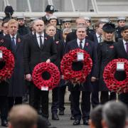 Stephen Flynn held a Scottish wreath on Remembrance Sunday and chose not to sing God Save the King