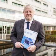 Angus Robertson will launch the 11th independence white paper
