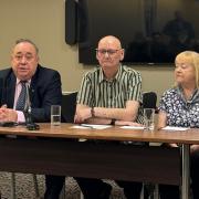 Alex Salmond has given his backing to Peter and Florence Fanning from Coatbridge who are looking to take legal action against the UK and Scottish governments