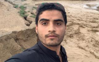 Israr Khan saw a man drowning in the floods in Pakistan