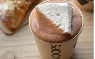 Hot chocolate brand Knoops has launched two stores in Scotland