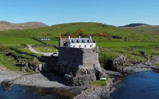 Mingary Castle was built in the thirteenth century and was restored to its former glory in 2016