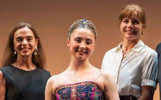 Antonia Cramb flanked by prima ballerina Alessandra Ferri (left) and Dame Darcey Bussell